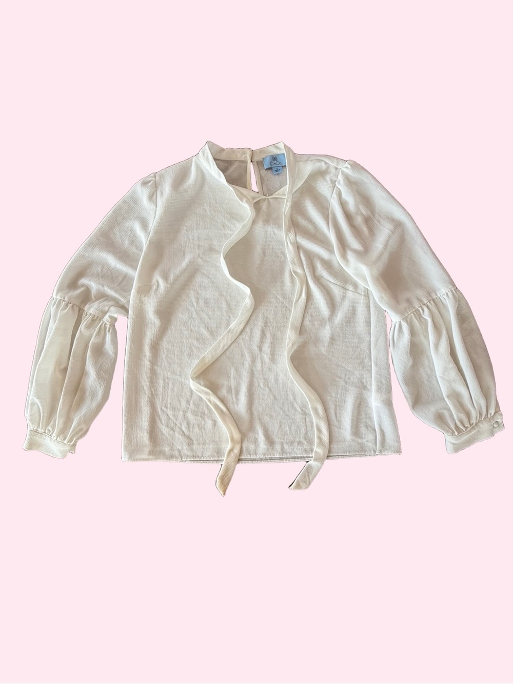 CeCe Cream Textured Ruffle blouse with tie front & Balloon Sleeve Size Medium
